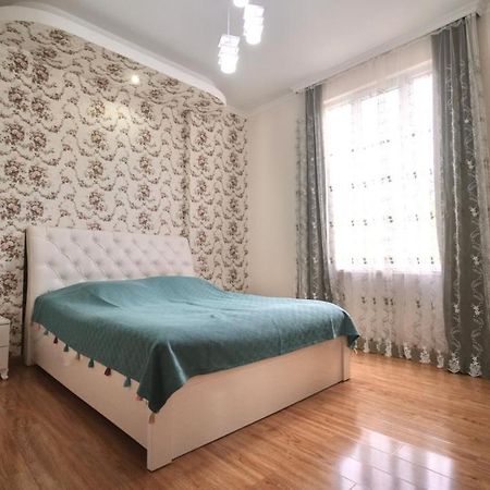 Guesthouse - Family Hotel Bagdati Εξωτερικό φωτογραφία